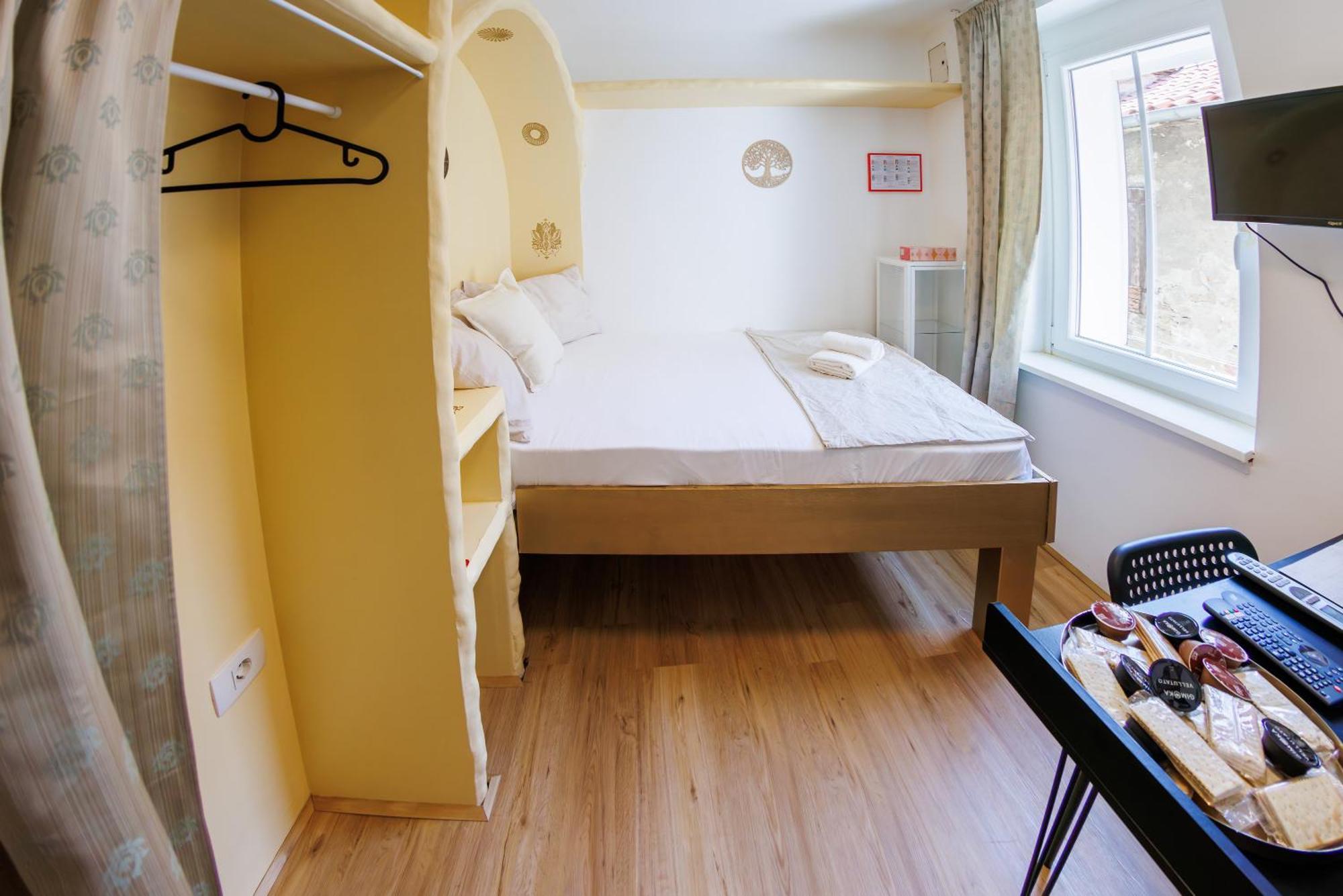 Plutus Apartments And Rooms With Free Parking Koper Eksteriør bilde