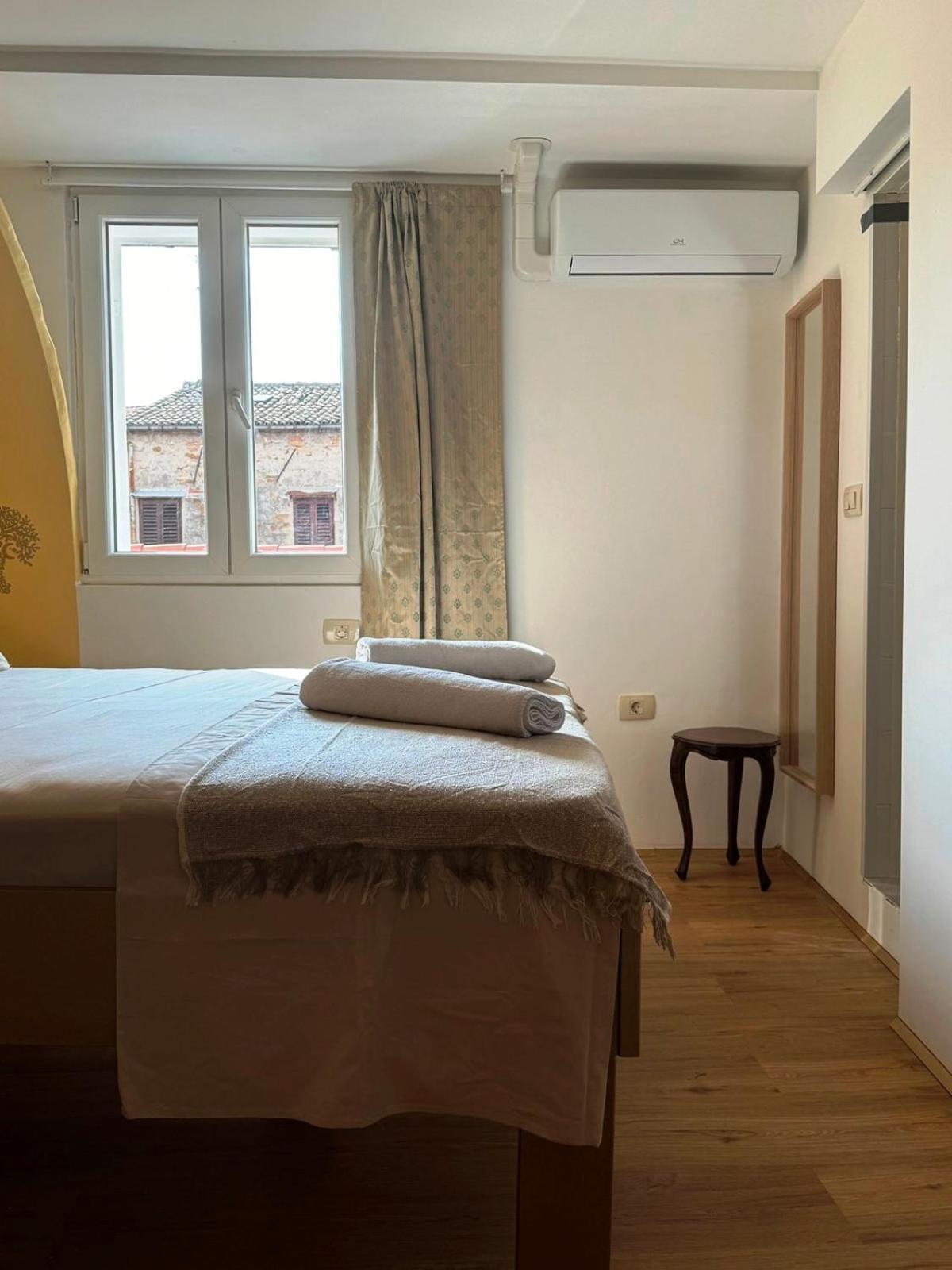 Plutus Apartments And Rooms With Free Parking Koper Eksteriør bilde